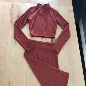 Lulus 2pc Mock Turtleneck + Skirt set